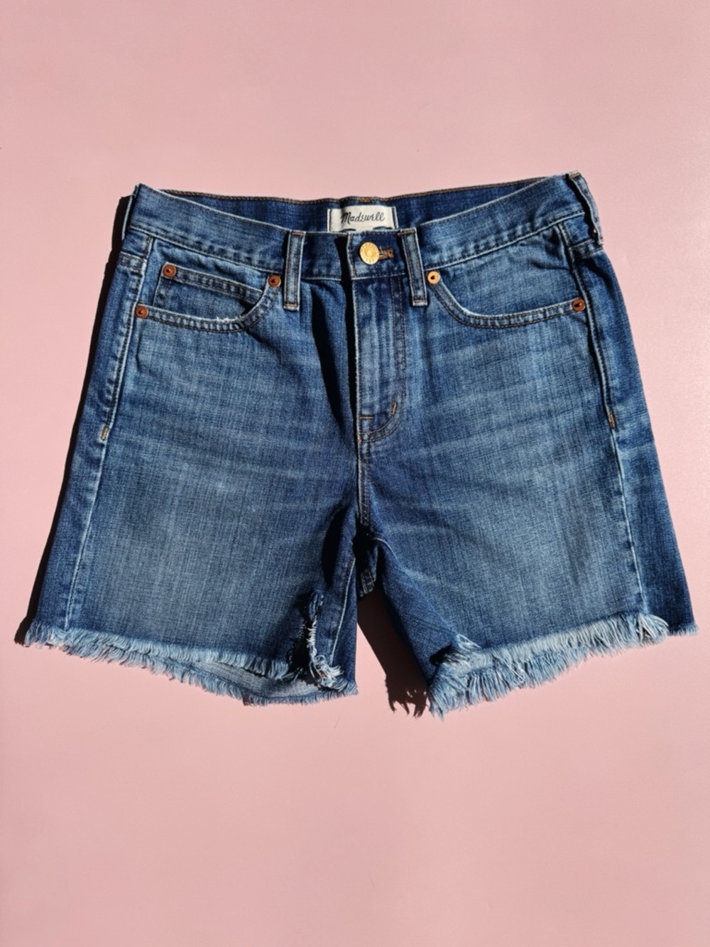 Sz 25 Madewell 100% Cotton Mid Rise Medium Wash Frayed Bermuda Denim Shorts EUC